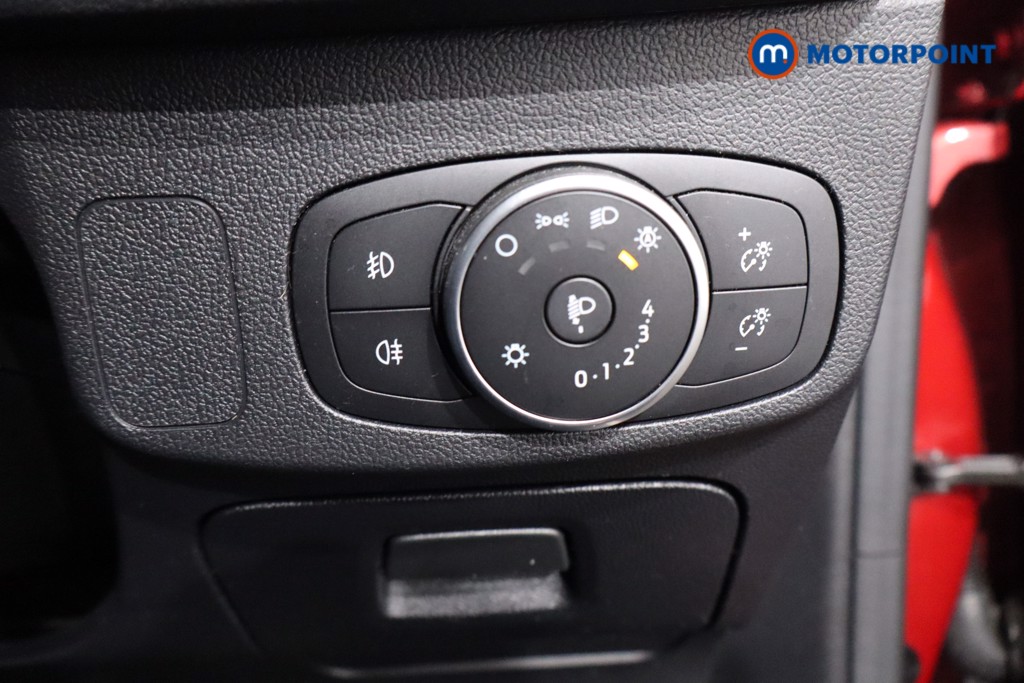 Ford Focus Titanium Automatic Diesel Hatchback - Stock Number (1586609) - 21st supplementary image