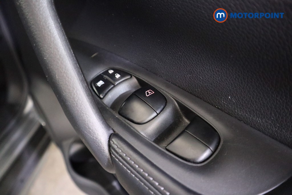 Nissan X-Trail Tekna Automatic Diesel SUV - Stock Number (1586638) - 15th supplementary image