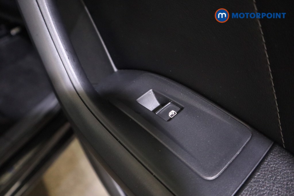 Seat Ateca Xperience Lux Manual Petrol SUV - Stock Number (1586880) - 20th supplementary image