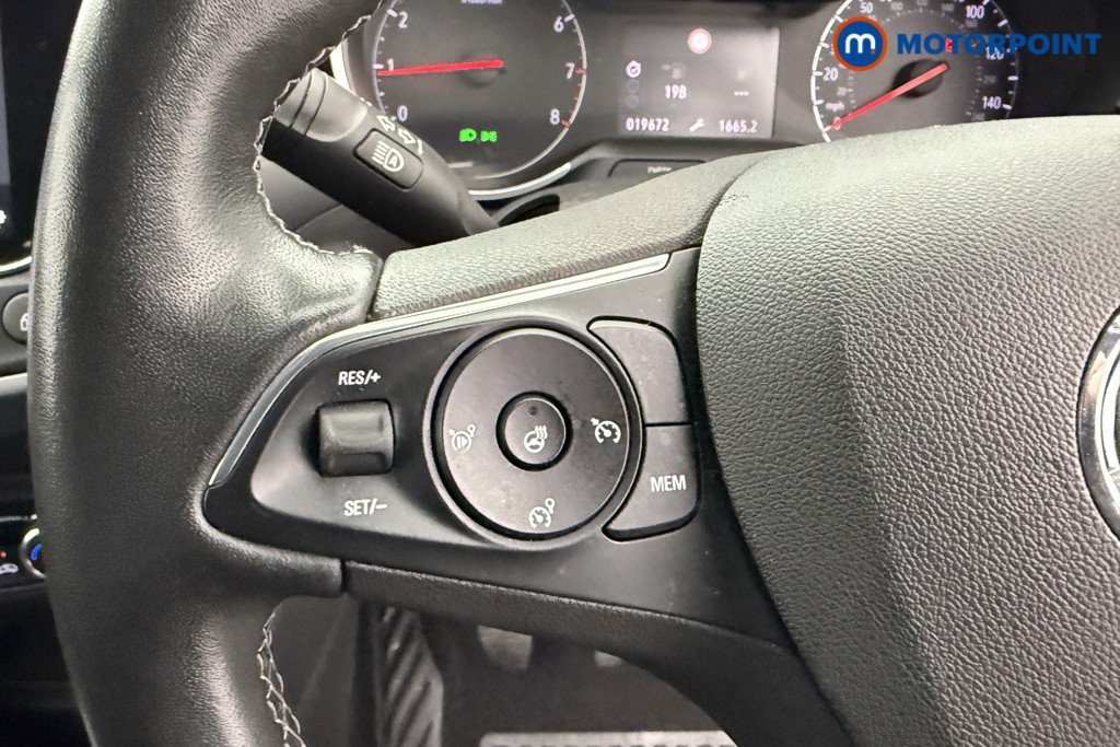 Vauxhall Crossland Ultimate Manual Diesel SUV - Stock Number (1586977) - 12th supplementary image