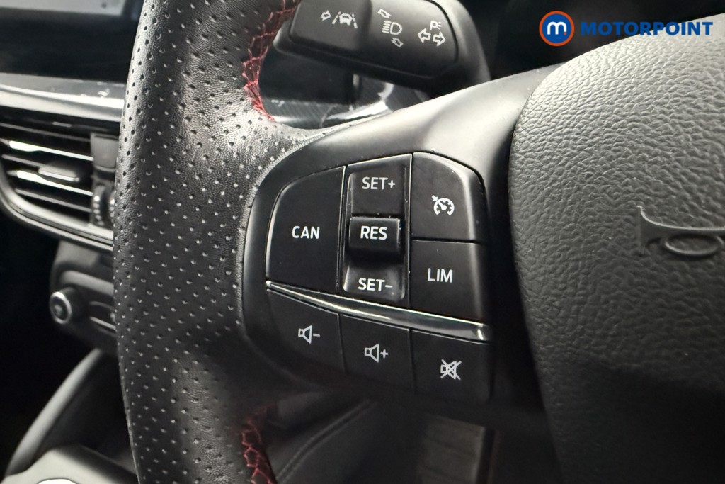 Ford Focus St-Line Vignale Manual Petrol Hatchback - Stock Number (1587958) - 3rd supplementary image