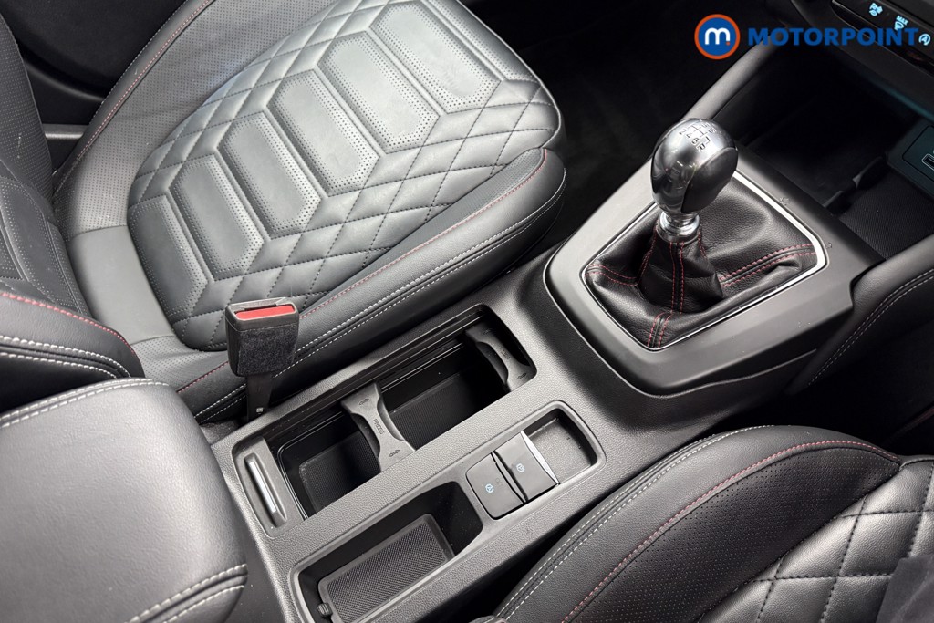 Ford Focus St-Line Vignale Manual Petrol Hatchback - Stock Number (1587958) - 15th supplementary image