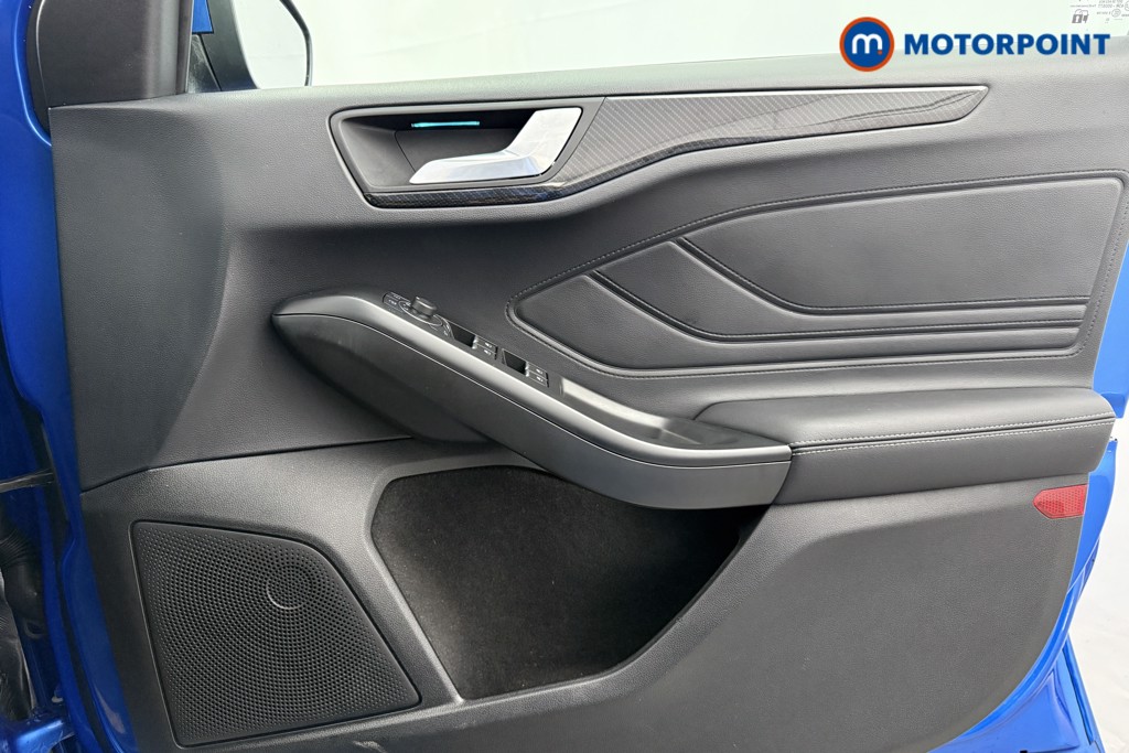 Ford Focus St-Line Vignale Manual Petrol Hatchback - Stock Number (1587958) - 19th supplementary image