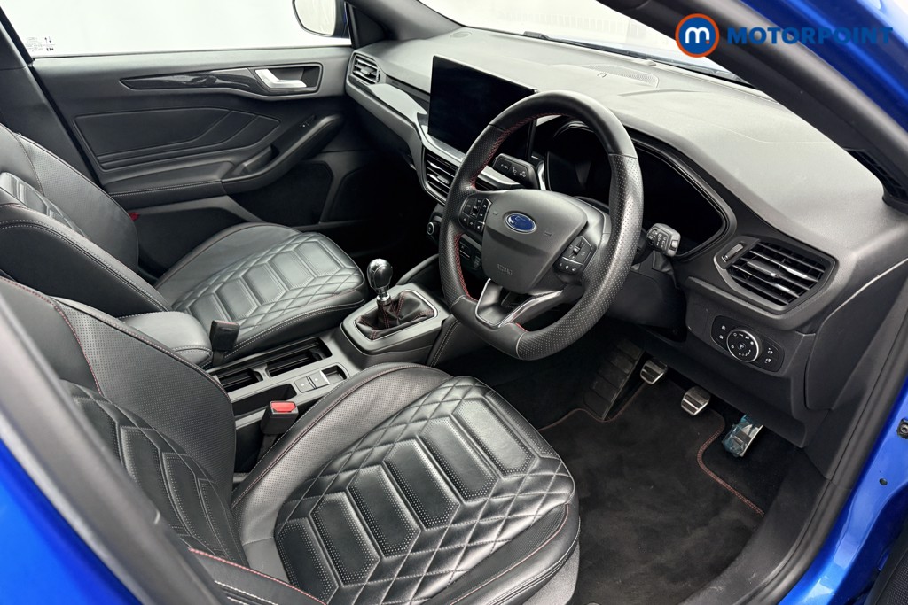 Ford Focus St-Line Vignale Manual Petrol Hatchback - Stock Number (1587958) - 1st supplementary image