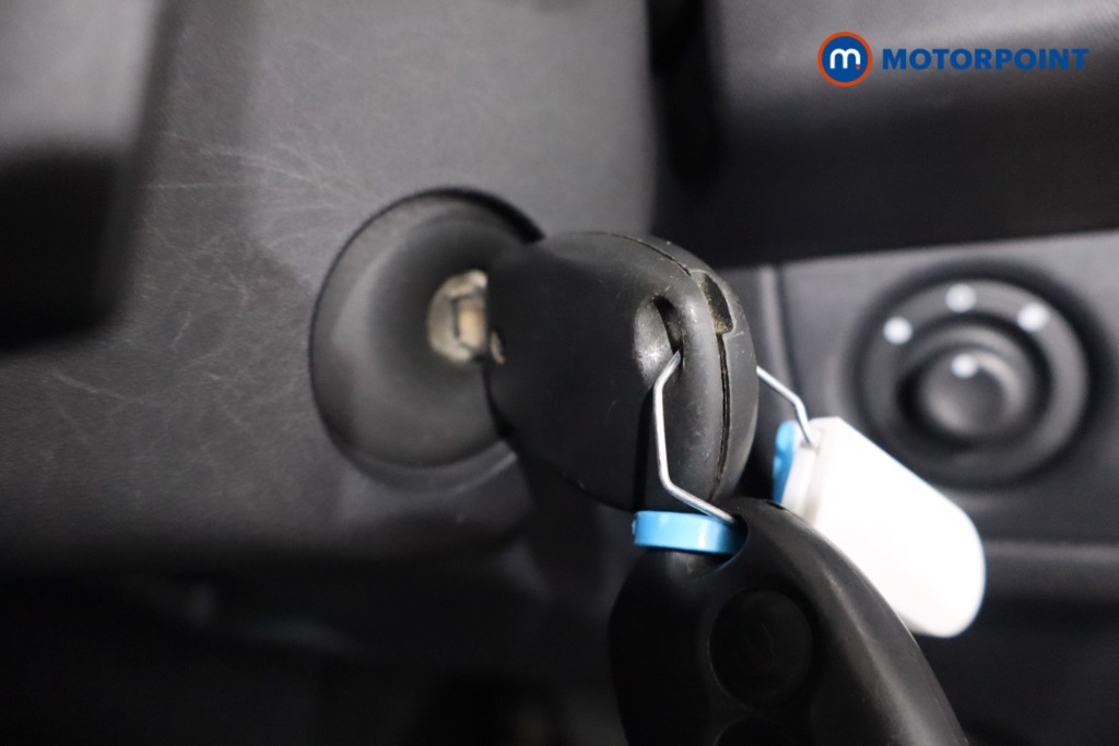 Dacia Sandero Stepway Laureate Manual Petrol Hatchback - Stock Number (1588001) - 13th supplementary image