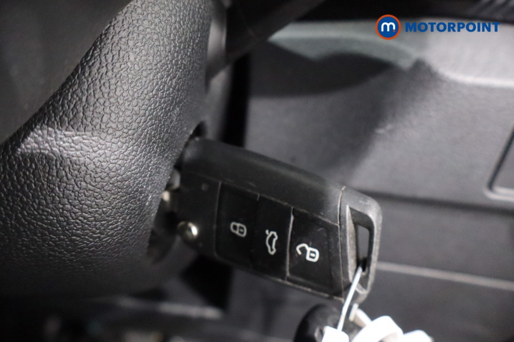 Volkswagen T-Cross Black Edition Manual Petrol SUV - Stock Number (1588017) - 13th supplementary image