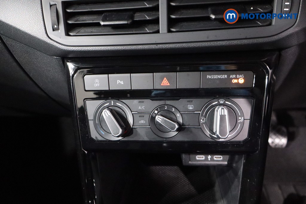 Volkswagen T-Cross Black Edition Manual Petrol SUV - Stock Number (1588017) - 16th supplementary image