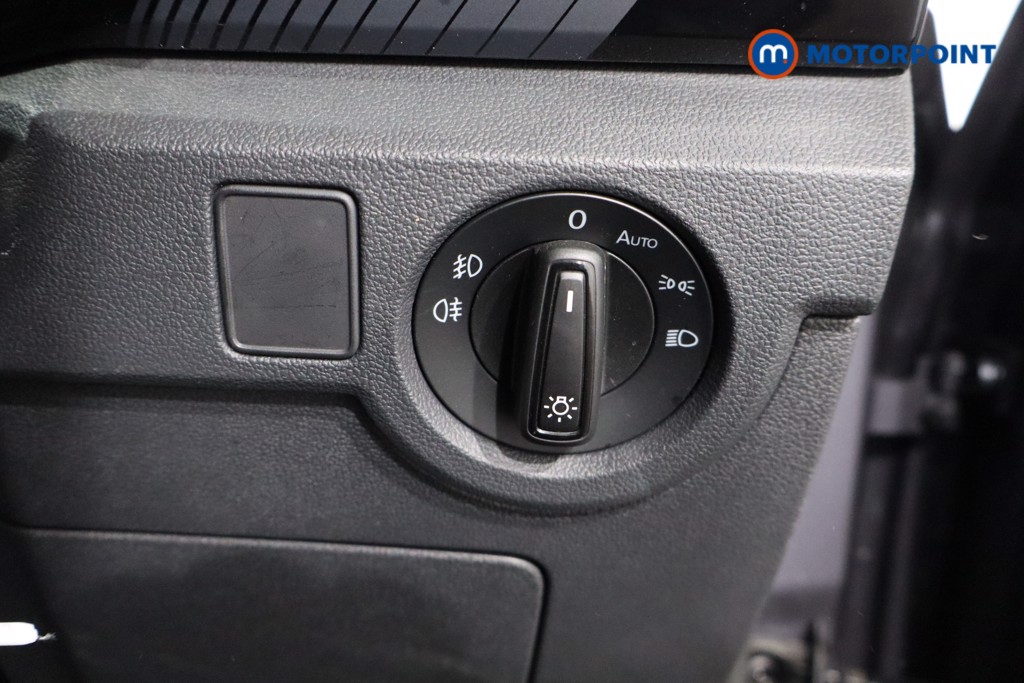 Volkswagen T-Cross Black Edition Manual Petrol SUV - Stock Number (1588017) - 21st supplementary image