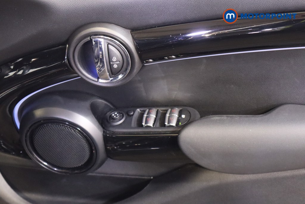 Mini Hatchback Cooper Sport Manual Petrol Hatchback - Stock Number (1588052) - 14th supplementary image