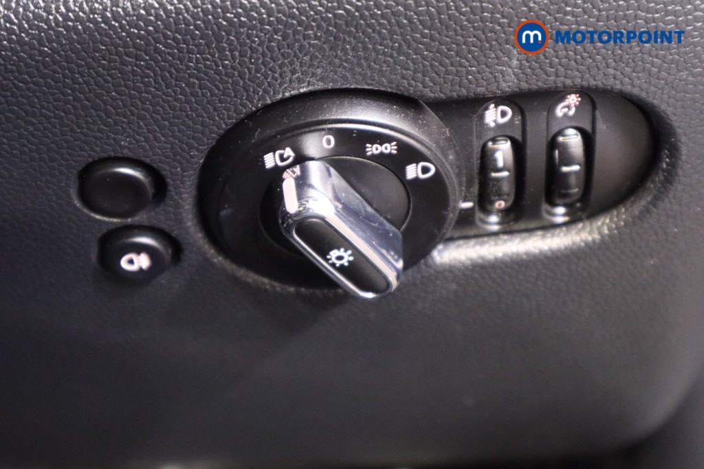 Mini Hatchback Cooper Sport Manual Petrol Hatchback - Stock Number (1588052) - 17th supplementary image