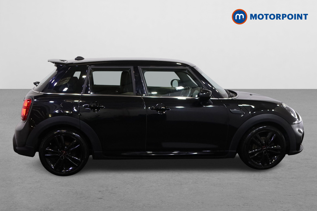 Mini Hatchback Cooper Sport Manual Petrol Hatchback - Stock Number (1588052) - Drivers side