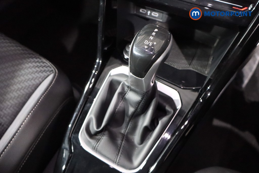 Volkswagen T-Roc R-Line Automatic Petrol Convertible - Stock Number (1588094) - 14th supplementary image