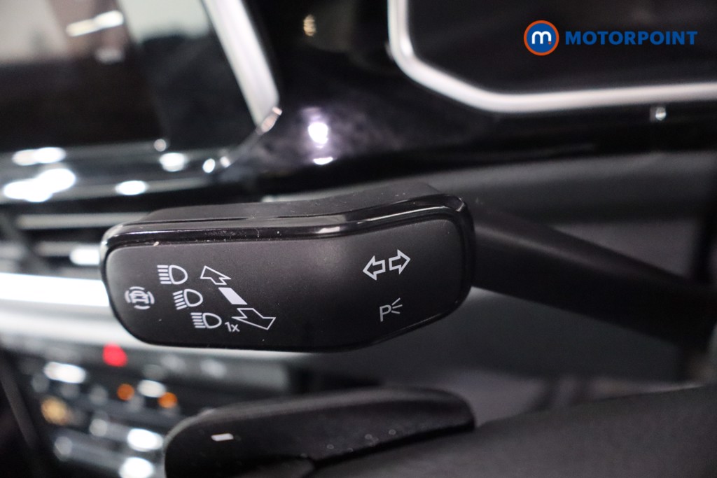 Volkswagen T-Roc R-Line Automatic Petrol Convertible - Stock Number (1588094) - 21st supplementary image