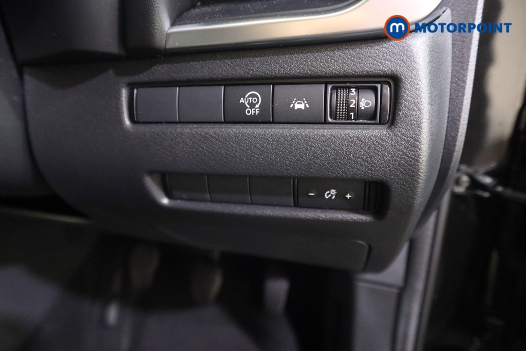 Nissan Qashqai Acenta Premium Manual Petrol SUV - Stock Number (1588145) - 11th supplementary image