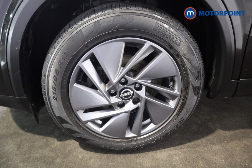 Nissan Qashqai Acenta Premium Manual Petrol SUV - Stock Number (1588145) - 20th supplementary image