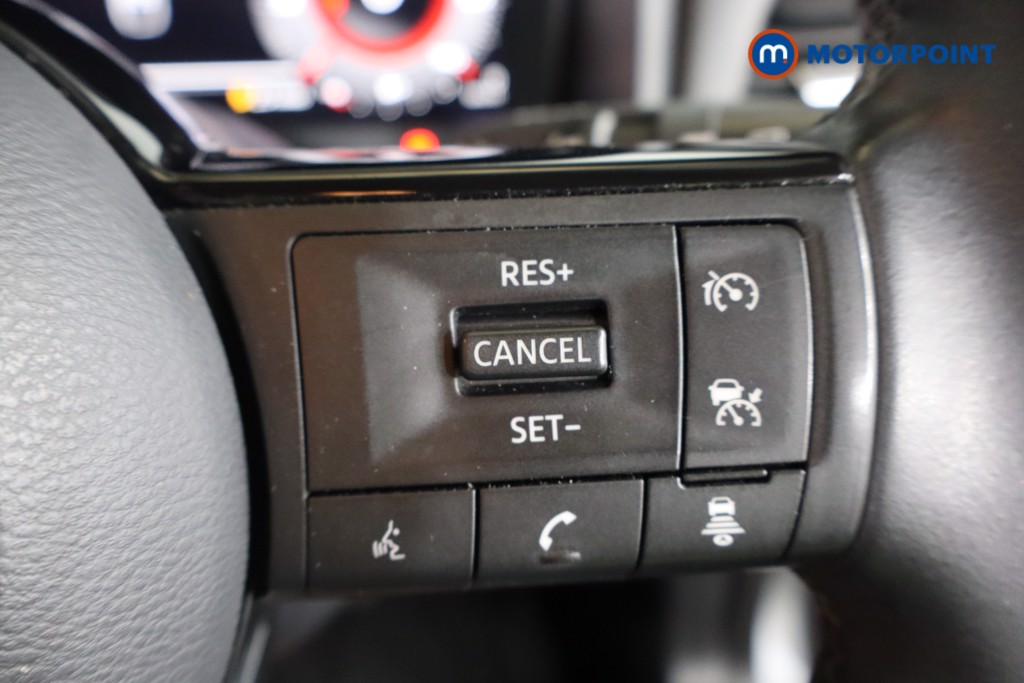 Nissan Qashqai N-Connecta Manual Petrol SUV - Stock Number (1588167) - 14th supplementary image