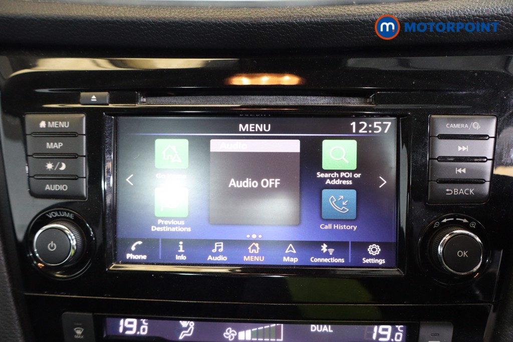 Nissan Qashqai N-Connecta Manual Petrol SUV - Stock Number (1588191) - 4th supplementary image