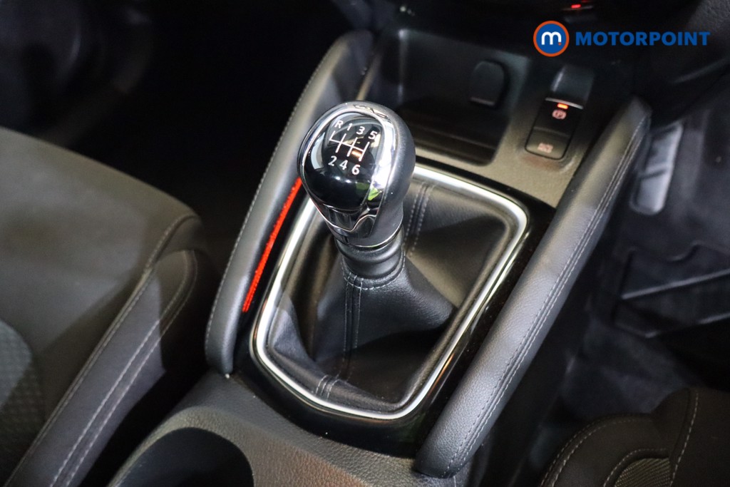 Nissan Qashqai N-Connecta Manual Petrol SUV - Stock Number (1588191) - 12th supplementary image