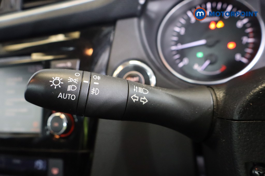 Nissan Qashqai N-Connecta Manual Petrol SUV - Stock Number (1588191) - 15th supplementary image