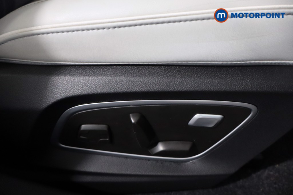 Renault Scenic E-Tech Iconic Automatic Electric People Carrier - Stock Number (1588625) - 22nd supplementary image