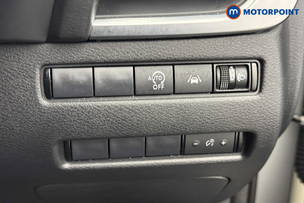 Nissan Qashqai Acenta Premium Automatic Petrol SUV - Stock Number (1588762) - 13th supplementary image