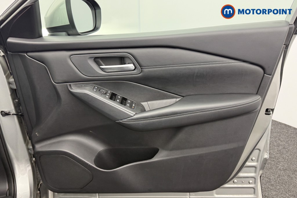 Nissan Qashqai Acenta Premium Automatic Petrol SUV - Stock Number (1588762) - 15th supplementary image