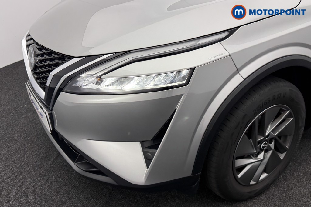 Nissan Qashqai Acenta Premium Automatic Petrol SUV - Stock Number (1588762) - 26th supplementary image