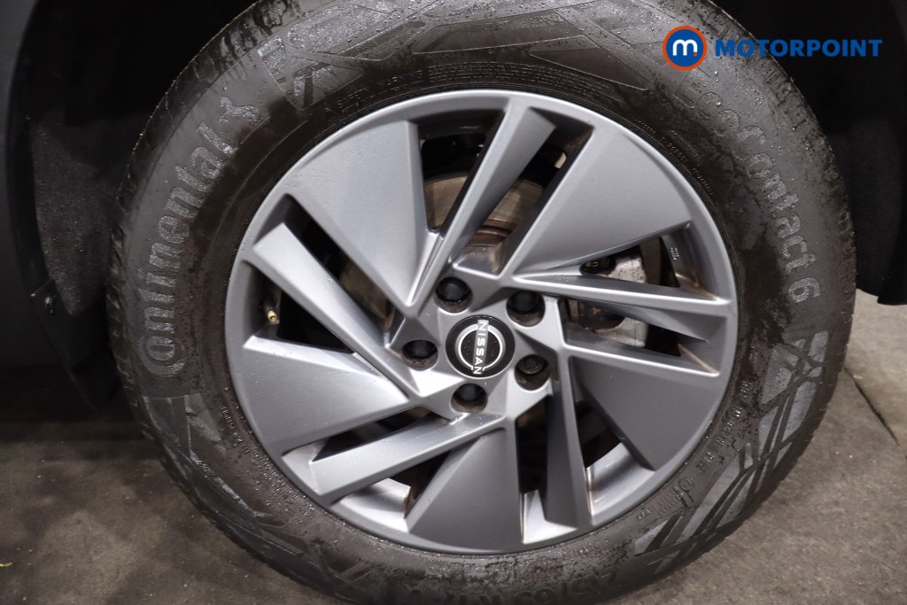 Nissan Qashqai Acenta Premium Manual Petrol SUV - Stock Number (1588773) - 12th supplementary image