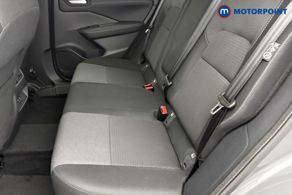 Nissan Qashqai N-Connecta Manual Petrol SUV - Stock Number (1588841) - 22nd supplementary image