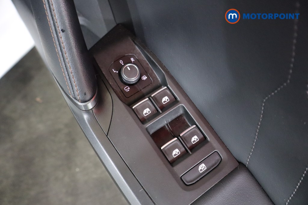 Cupra Leon VZ3 Automatic Petrol Hatchback - Stock Number (1589324) - 19th supplementary image