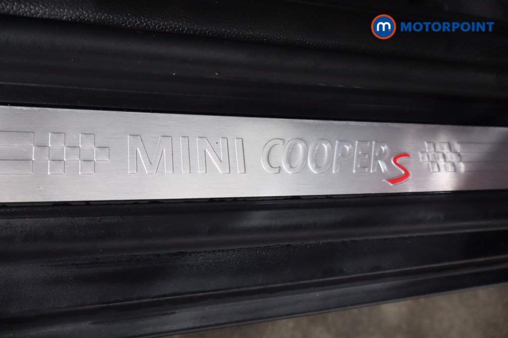 Mini Hatchback Cooper S Classic Manual Petrol Hatchback - Stock Number (1589408) - 22nd supplementary image