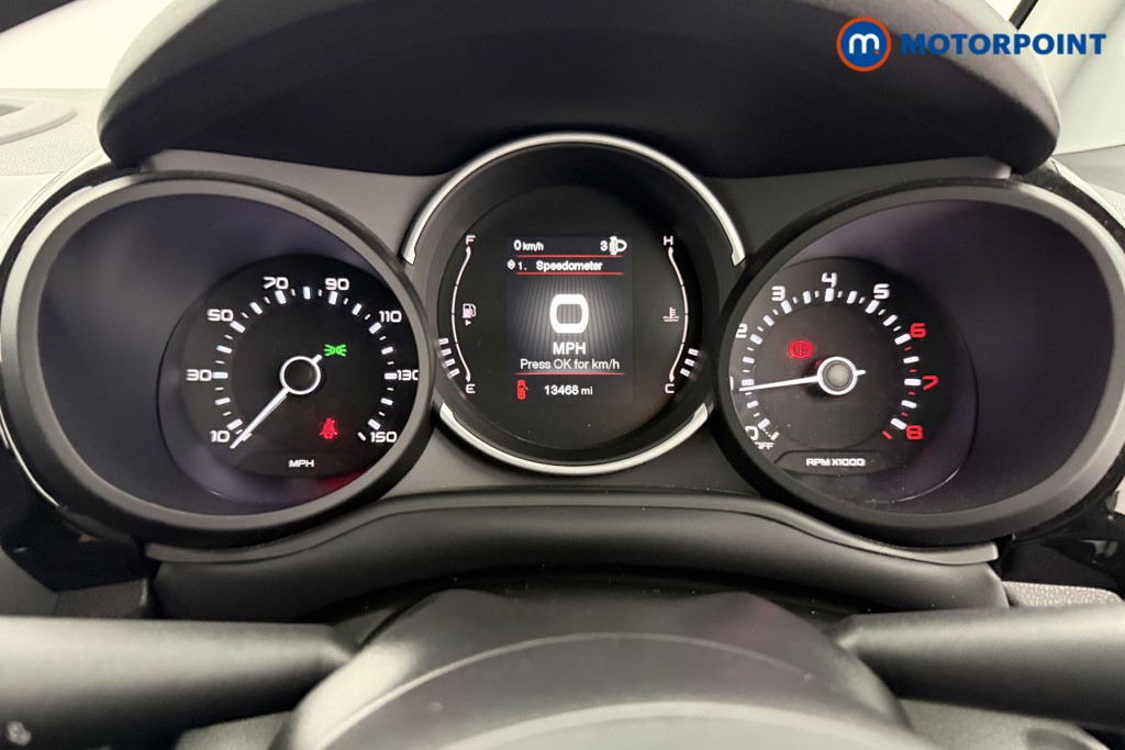 Fiat 500L Cross Manual Petrol Hatchback - Stock Number (1589634) - 4th supplementary image