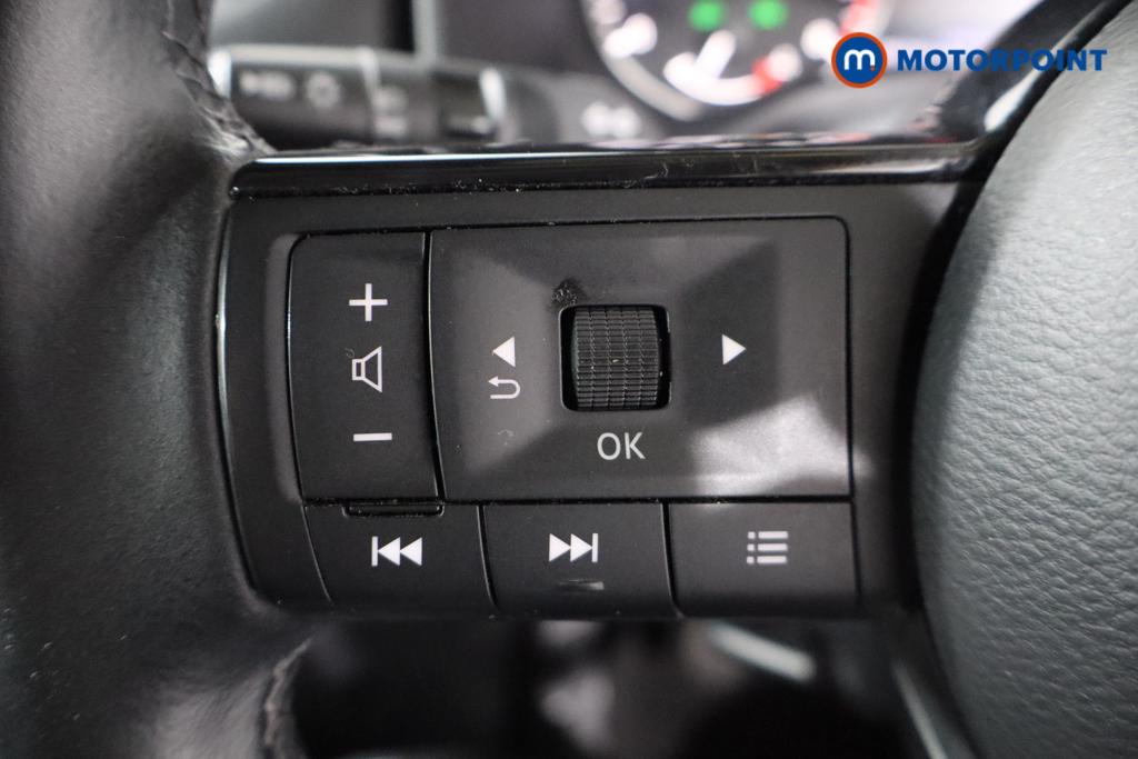 Nissan Qashqai Acenta Premium Manual Petrol SUV - Stock Number (1589727) - 9th supplementary image