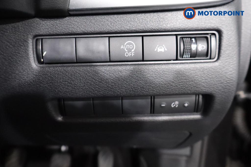 Nissan Qashqai Acenta Premium Manual Petrol SUV - Stock Number (1589727) - 11th supplementary image