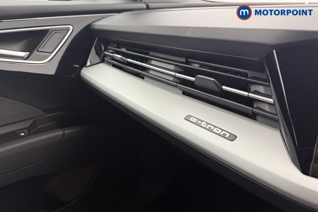 Audi Q4 Sport Automatic Electric SUV - Stock Number (1589854) - 18th supplementary image
