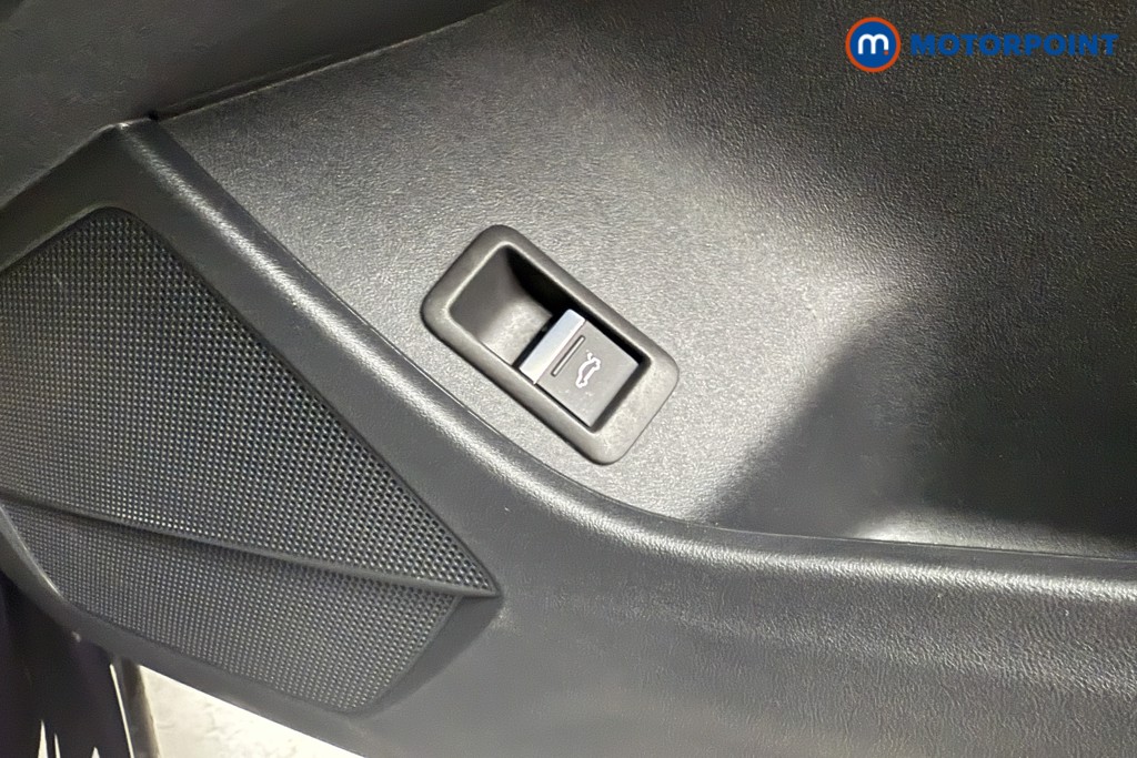 Audi Q4 Sport Automatic Electric SUV - Stock Number (1589854) - 22nd supplementary image