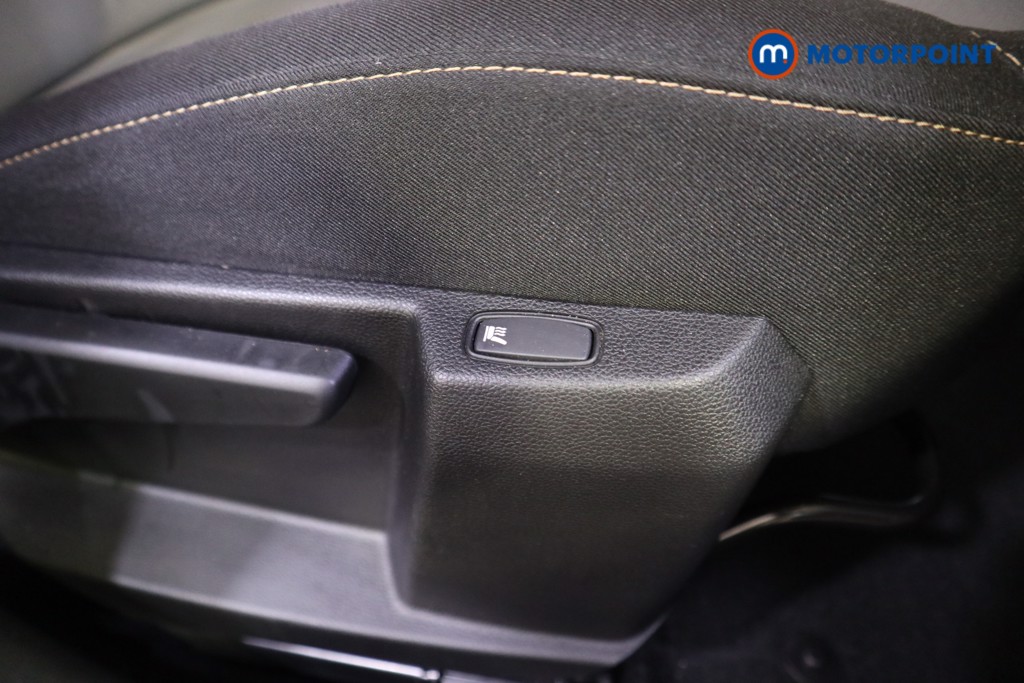 Dacia Duster Extreme Manual Petrol SUV - Stock Number (1589901) - 14th supplementary image