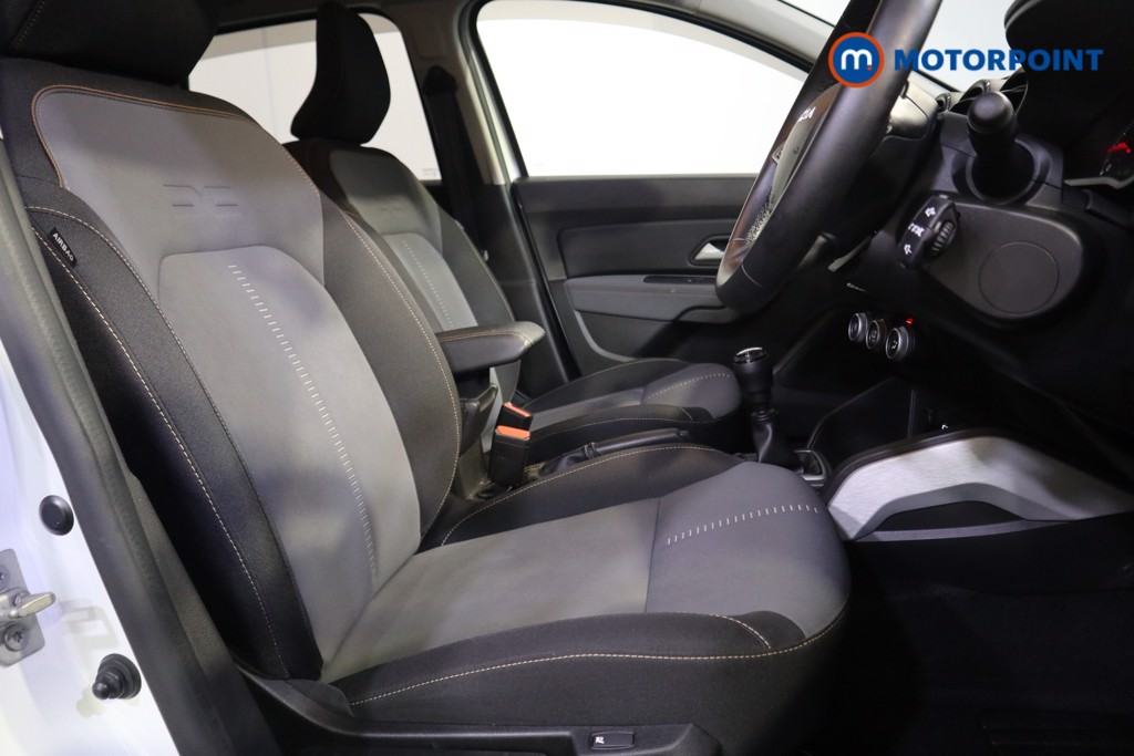 Dacia Duster Extreme Manual Petrol SUV - Stock Number (1589901) - 15th supplementary image