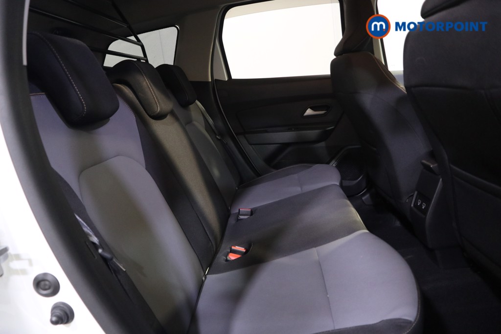 Dacia Duster Extreme Manual Petrol SUV - Stock Number (1589901) - 16th supplementary image