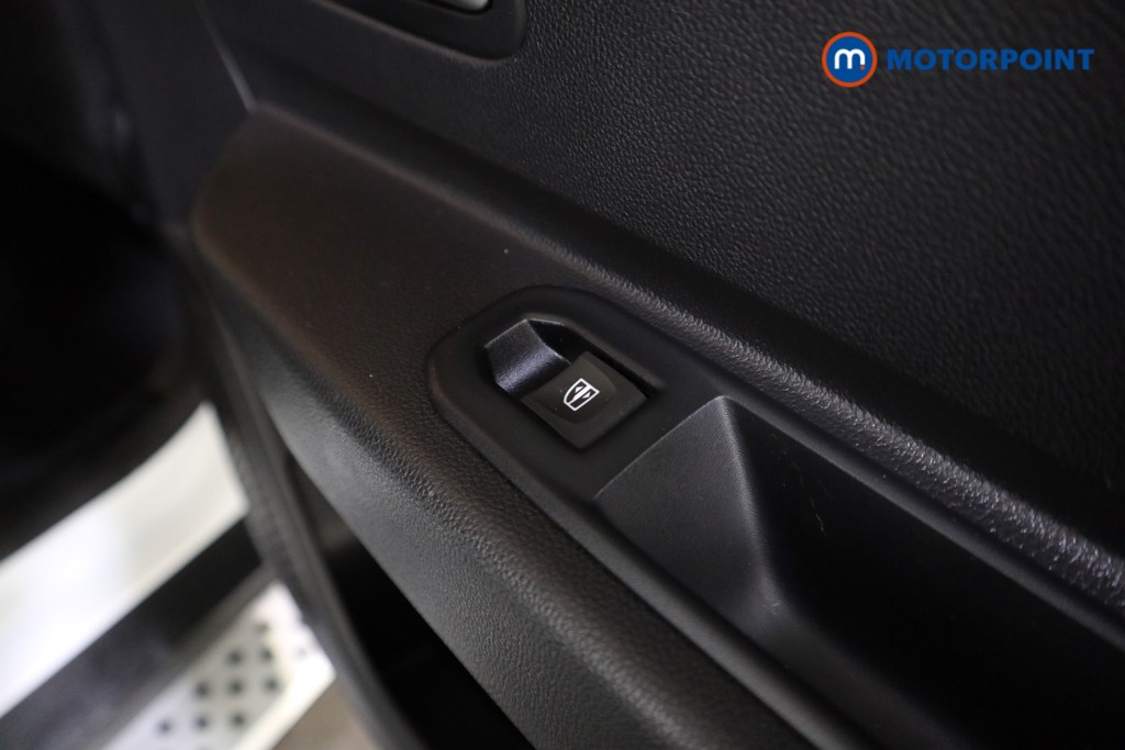 Dacia Duster Extreme Manual Petrol SUV - Stock Number (1589901) - 19th supplementary image