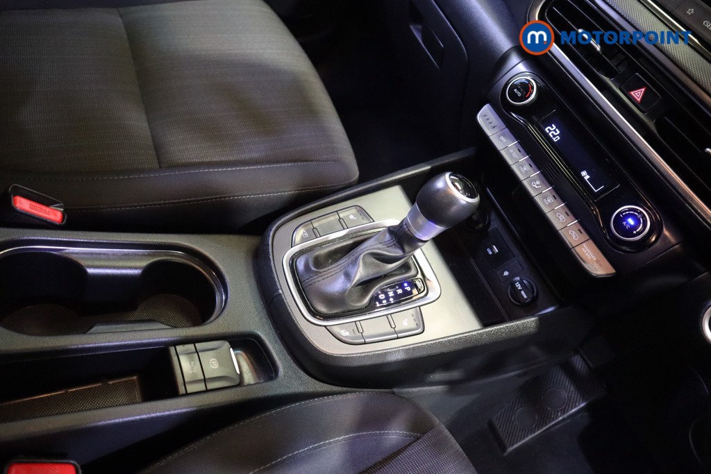 Hyundai Kona Premium Automatic Petrol-Electric Hybrid SUV - Stock Number (1590014) - 7th supplementary image