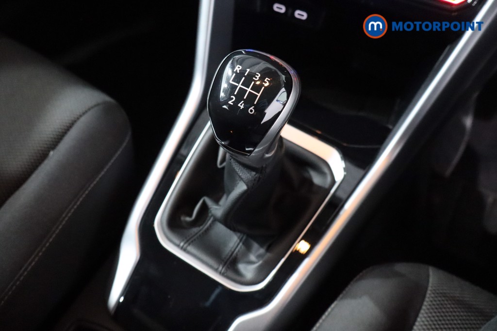 Volkswagen T-Roc Life Manual Petrol SUV - Stock Number (1590030) - 14th supplementary image