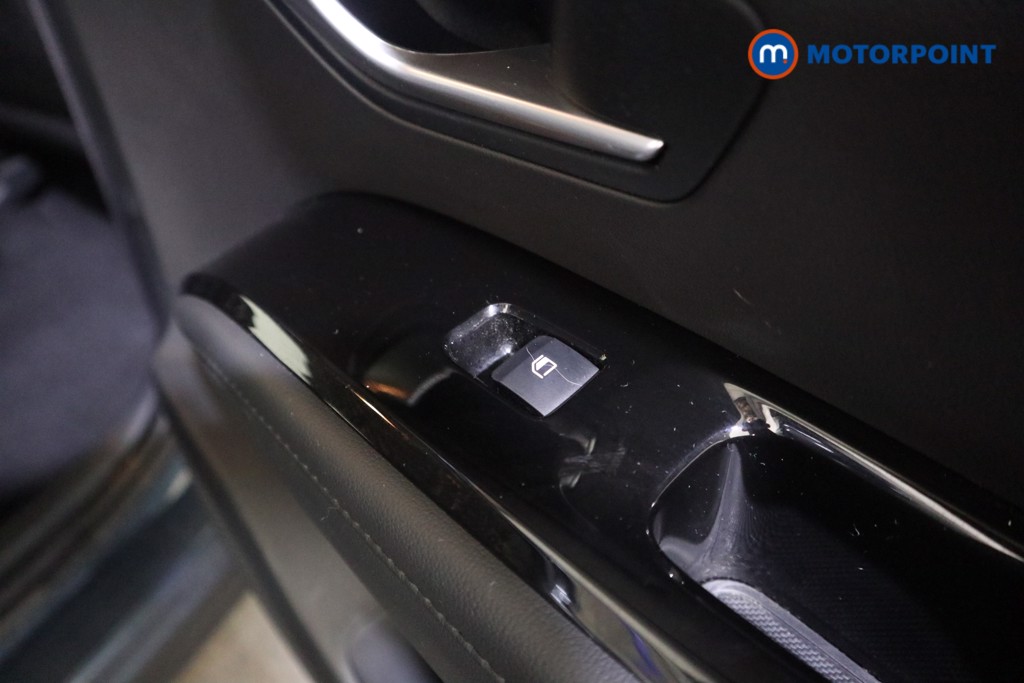 Hyundai Tucson Se Connect Manual Petrol SUV - Stock Number (1590032) - 17th supplementary image