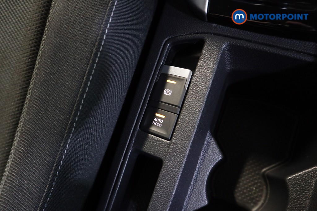 Volkswagen T-Roc Life Manual Petrol SUV - Stock Number (1590056) - 8th supplementary image