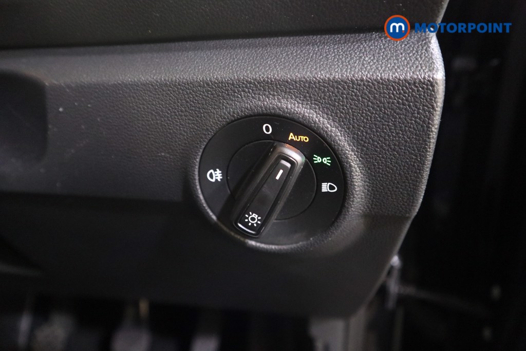 Volkswagen T-Roc Life Manual Petrol SUV - Stock Number (1590056) - 10th supplementary image