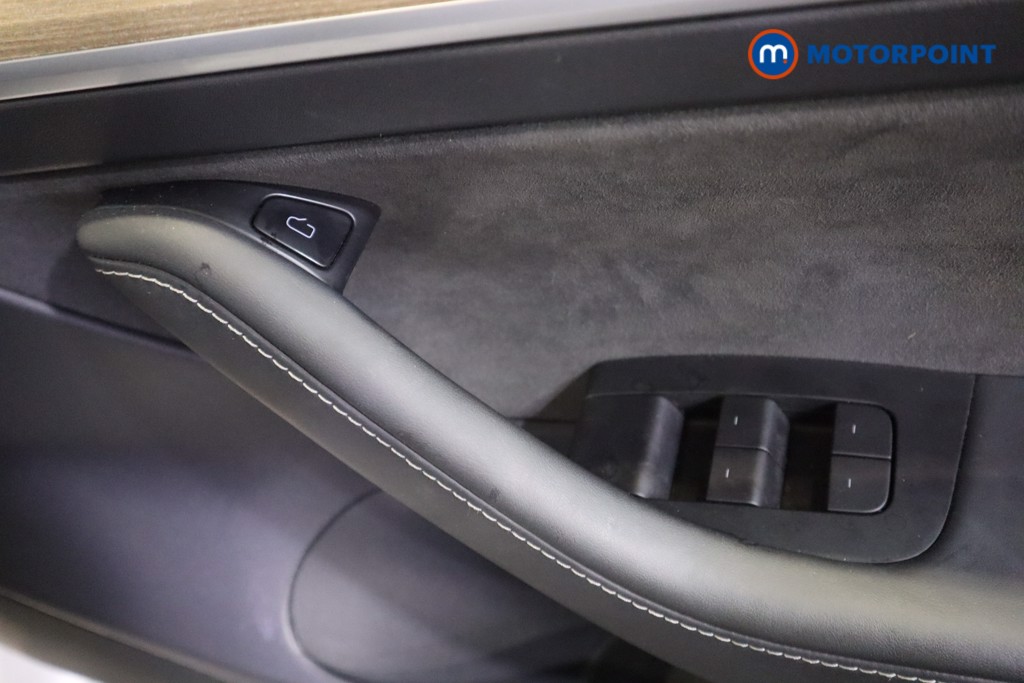 Tesla Model 3 Long Range Automatic Electric Saloon - Stock Number (1590131) - 10th supplementary image