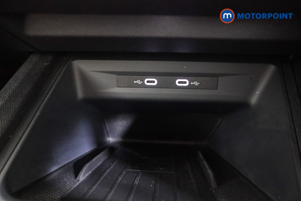 Seat Leon FR Manual Petrol Hatchback - Stock Number (1590147) - 9th supplementary image