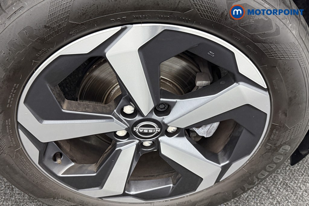 Nissan Qashqai N-Connecta Manual Petrol SUV - Stock Number (1590217) - 32nd supplementary image