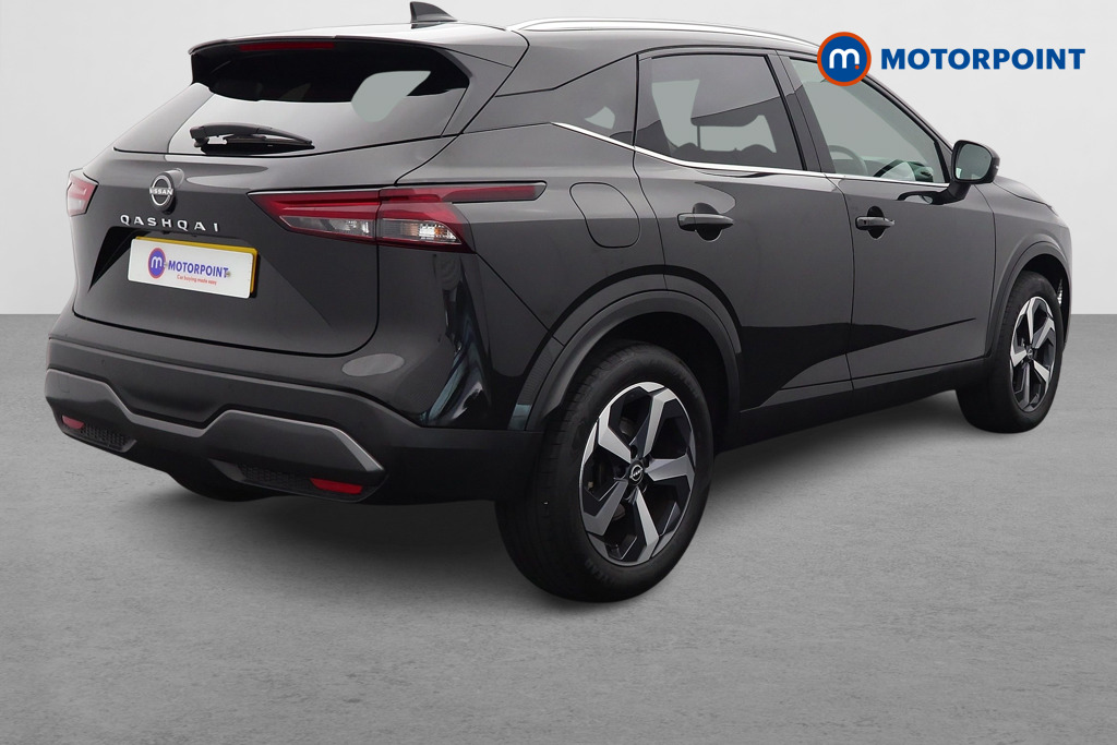 Nissan Qashqai N-Connecta Manual Petrol SUV - Stock Number (1590217) - Drivers side