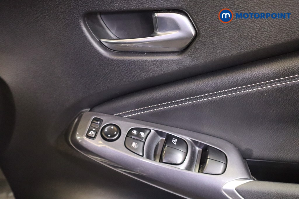 Nissan Juke N-Connecta Automatic Petrol-Electric Hybrid SUV - Stock Number (1590347) - 10th supplementary image